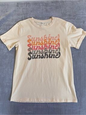Women's Cream 'Sunshine' Graphic Short Sleeve Tee - Unbranded